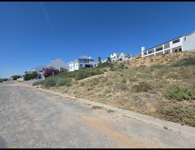 LAND FOR SALE IN BRITANNICA HEIGHTS